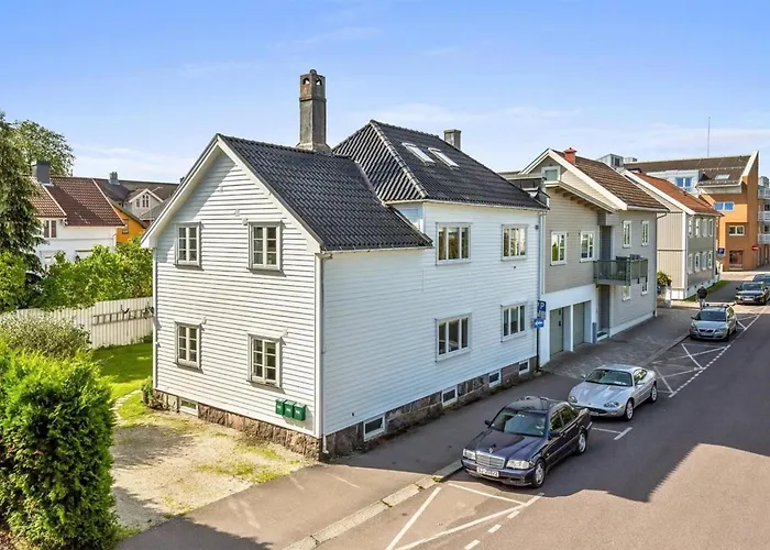 Higly Rated Superhost In Citycenter Tønsberg
